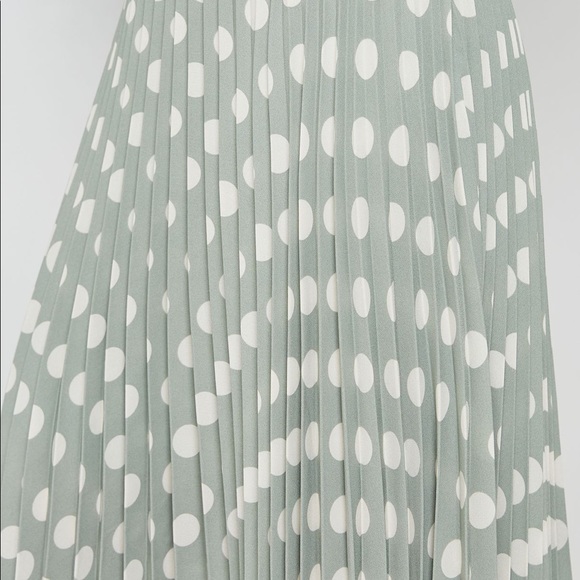 COPY - MANGO Polka Dot Pleated Skirt - Picture 10 of 10